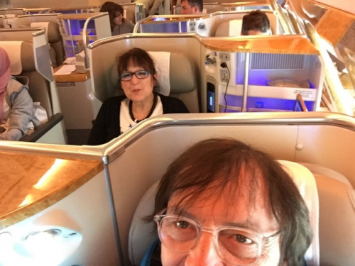 auf dem Flug nach Dubai
